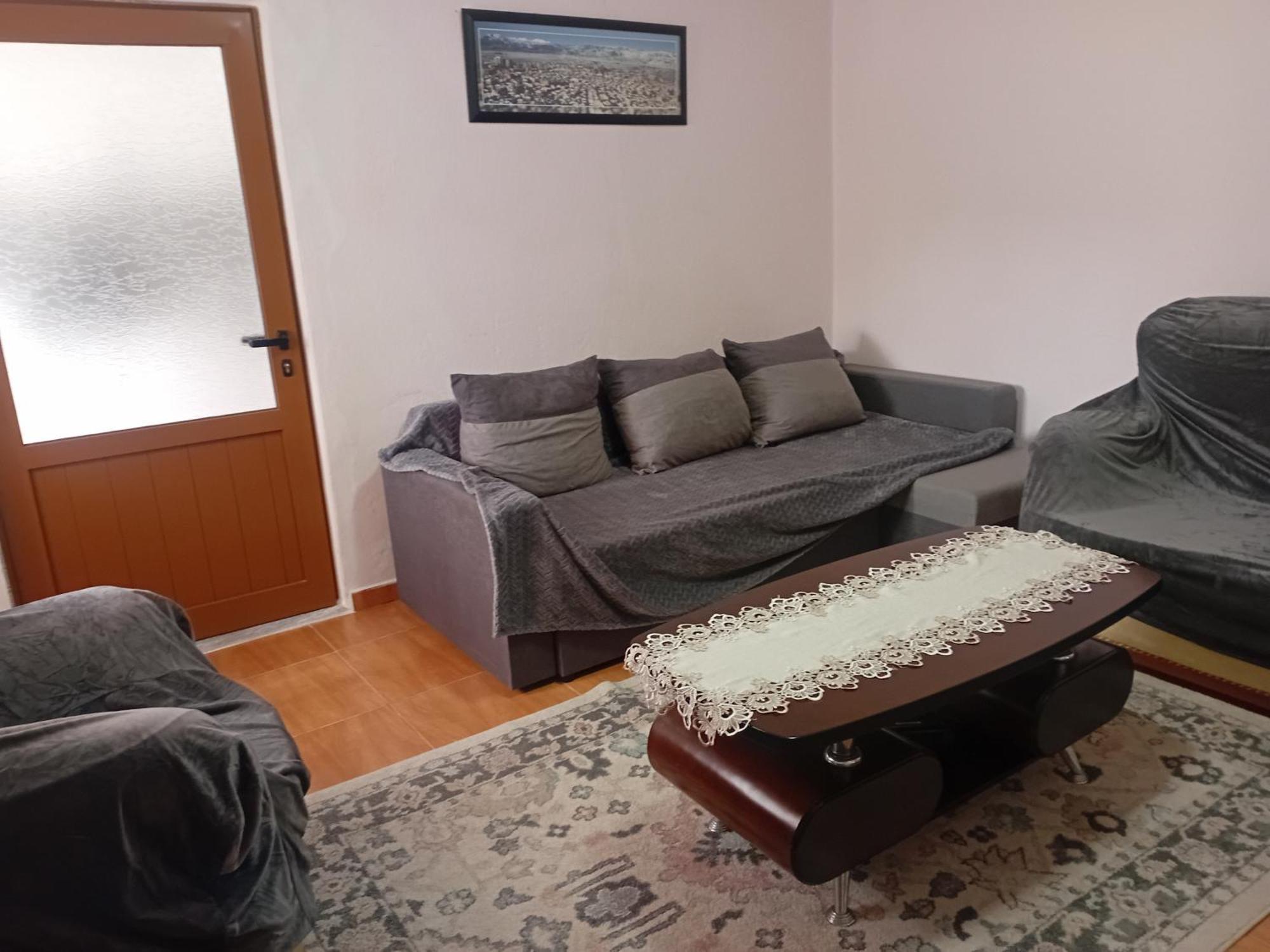Betty's Bed & Breakfast Korce